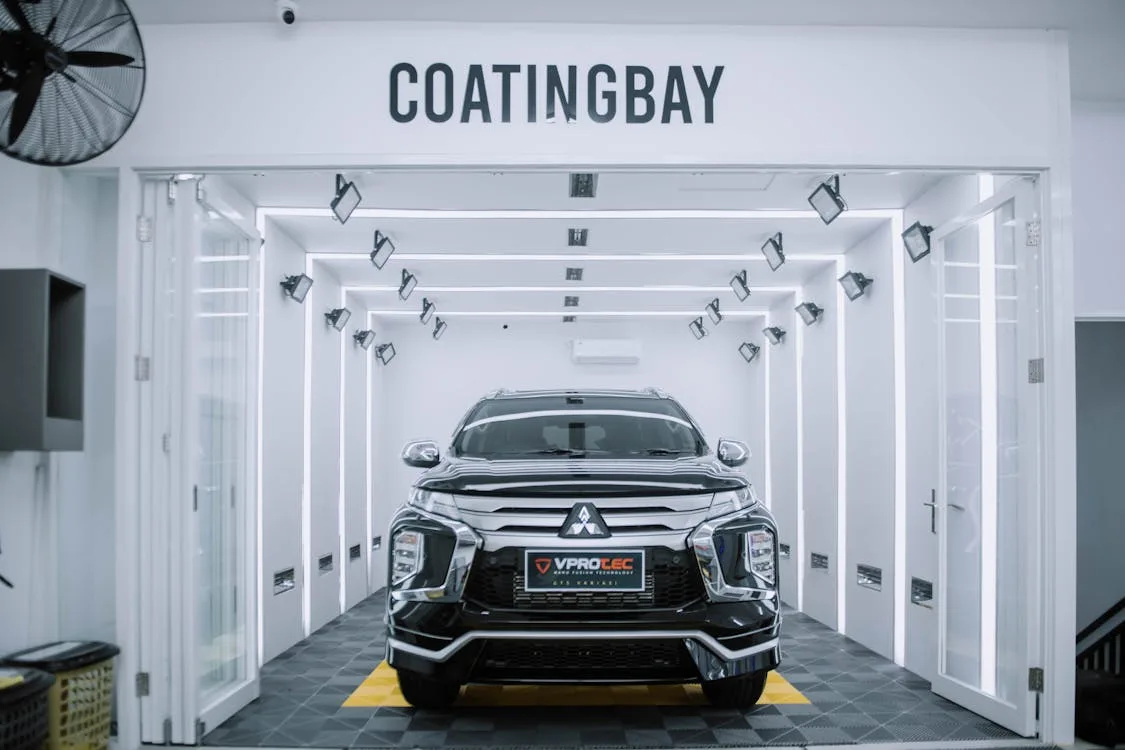 Aplicare coating ceramic profesional pe caroserie auto — ALN Detailing Iași